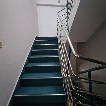 民宿 Bydlim U Areny 俄斯特拉发