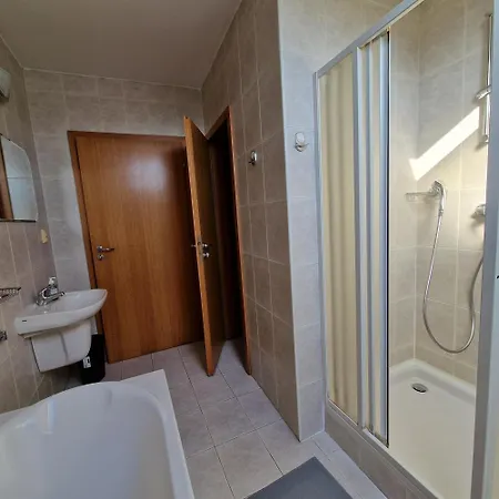 Bydlim U Areny 民宿